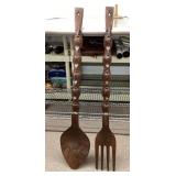 39" fork & spoon wall decor