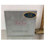 Sealed Trivial Pursuit game