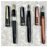 3 vintage fountain pens