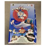 1990 Looney Tunes Comic Ball wax packs