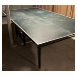 Ping-pong table