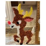 Plastic popcorn reindeer decor