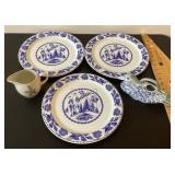 3 plates and 2 pitchers