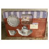 NEW Tea for Four gift set