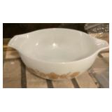 Pyrex Butterfly Gold Cinderella bowl