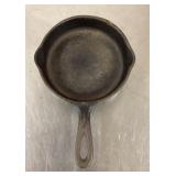 Small cast iron Wagner Ware skillet