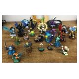 Skylanders figures with base