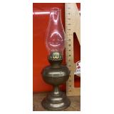 Metal oil lamp