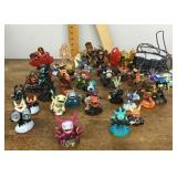 Skylanders figures with base
