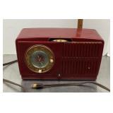 Vintage GE clock radio