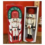 Wood nutcracker