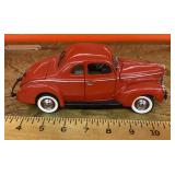 Danbury Mint 1940 Ford Deluxe Coupe model car