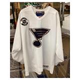 St Louis Blues jersey Size XL