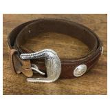 Menï¿½s leather Western-style belt Size 42