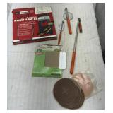 Craftsman clean up lot w/ sanding pads