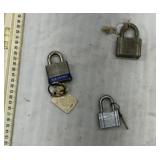3 padlocks with keys