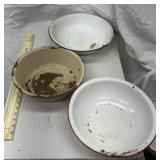 3 enamelware dish pans