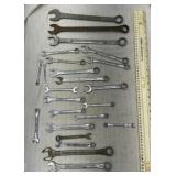 Assorted wrenches