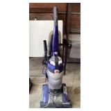 Hoover Windtunnel vacuum