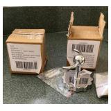 2 NEW wiggle bath hook