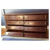 8-drawer dresser