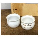 2 mini chamberpots