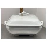 Covered vegetable dish --chip on lid