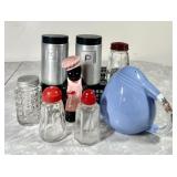 Assorted vintage single salt and pepper shakers