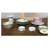 Collection of small porcelain pieces