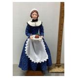 Simpich character doll Mrs. Cratchit