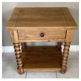 Wood end table with drawer