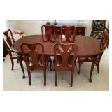 Dining table, 6 chairs, 2 leaves, pads