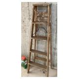 5' wooden folding ladder