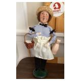 Byers' Choice Ltd. caroler doll