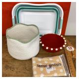 Assorted storage containers