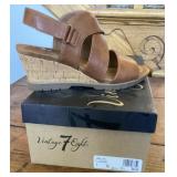 Womenï¿½s Vintage 7 Eight wedge sandal Size 7M