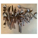 Stainless flatware