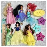 6 Disney Princess dolls and accessories