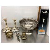 Silverplate and metalware clean up lot