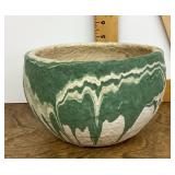 Clay planter pot