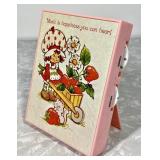 1982 Strawberry Shortcake AM transistor radio
