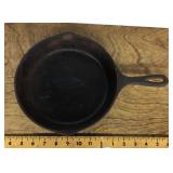 Cast iron skillet