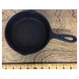 Cast iron skillet