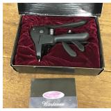 Bordeaux Insta Pull wine opener