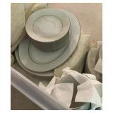Tote of Noritake Tahoe china