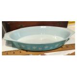 Pyrex snowflake oval casserole dish