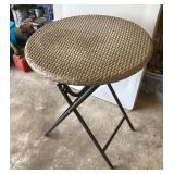 Folding patio side table