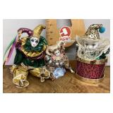 3 porcelain harlequin clowns