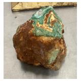 Raw malichite mineral specimen