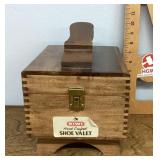 Kiwi shoe shine kit